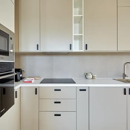 Spacious 3 Bedroom - Luxe Trocadero * Paris