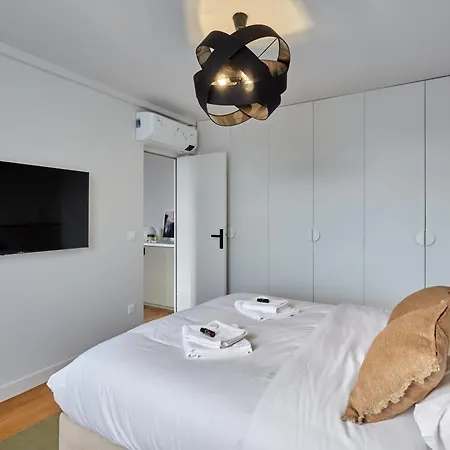 Spacious 3 Bedroom - Luxe Trocadero * Parigi