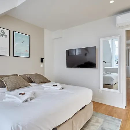 Spacious 3 Bedroom - Luxe Trocadero Parigi