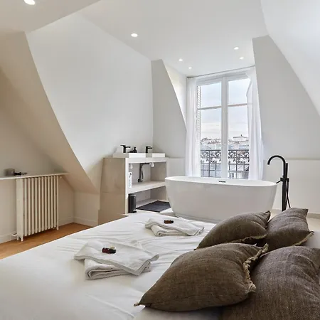 Spacious 3 Bedroom - Luxe Trocadero Appartamento